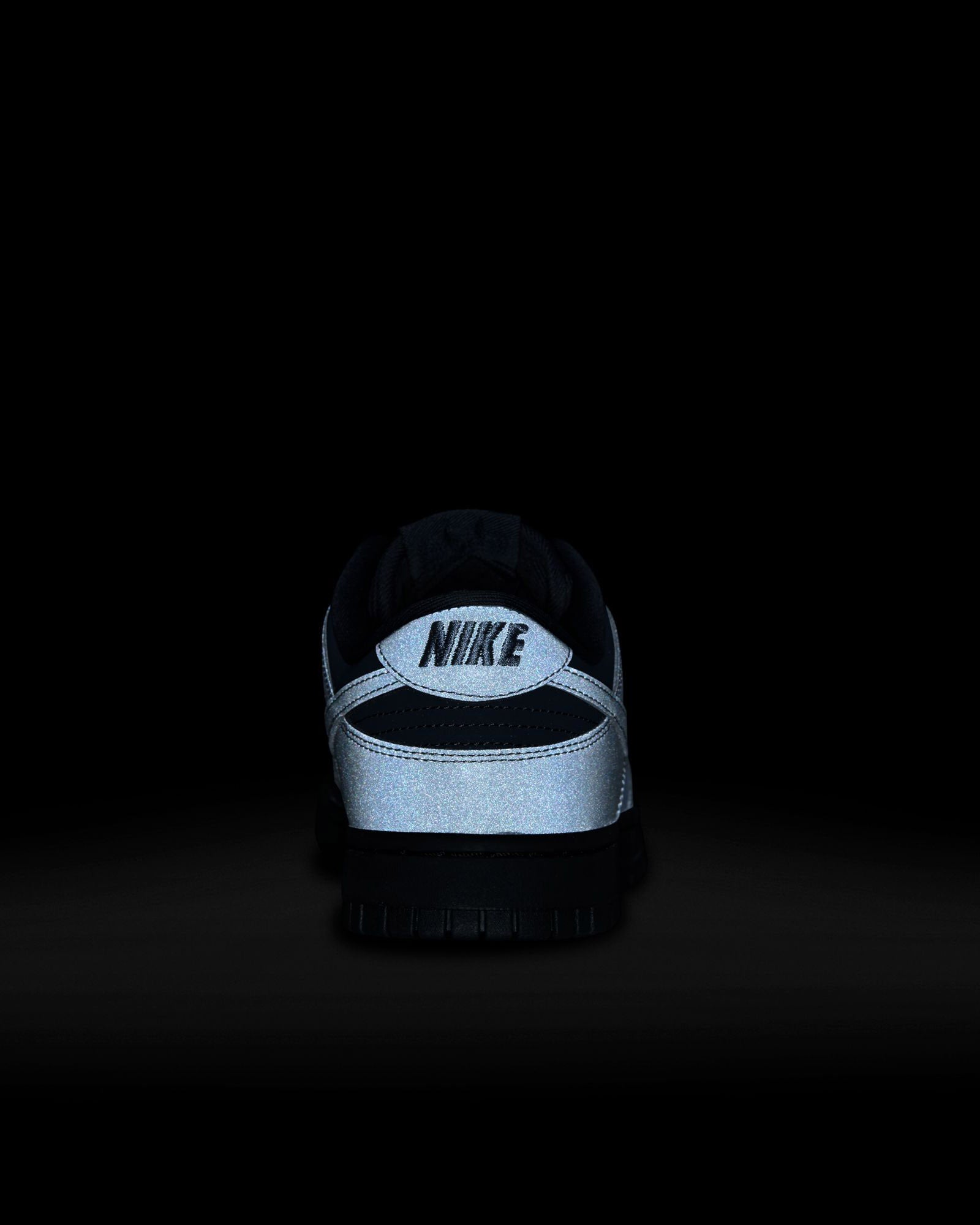 Women´s Nike Dunk Low &quot;Cyber Reflective&quot; image