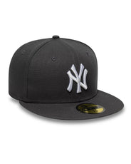 New Era Fitted New York Yankees Cap thumbnail image