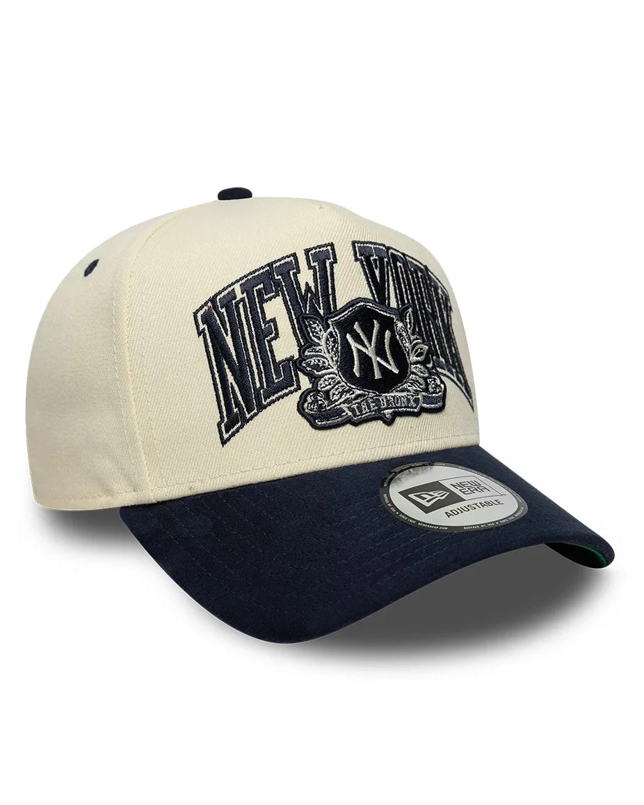 New York Yankees Suede Snap Back Cap image
