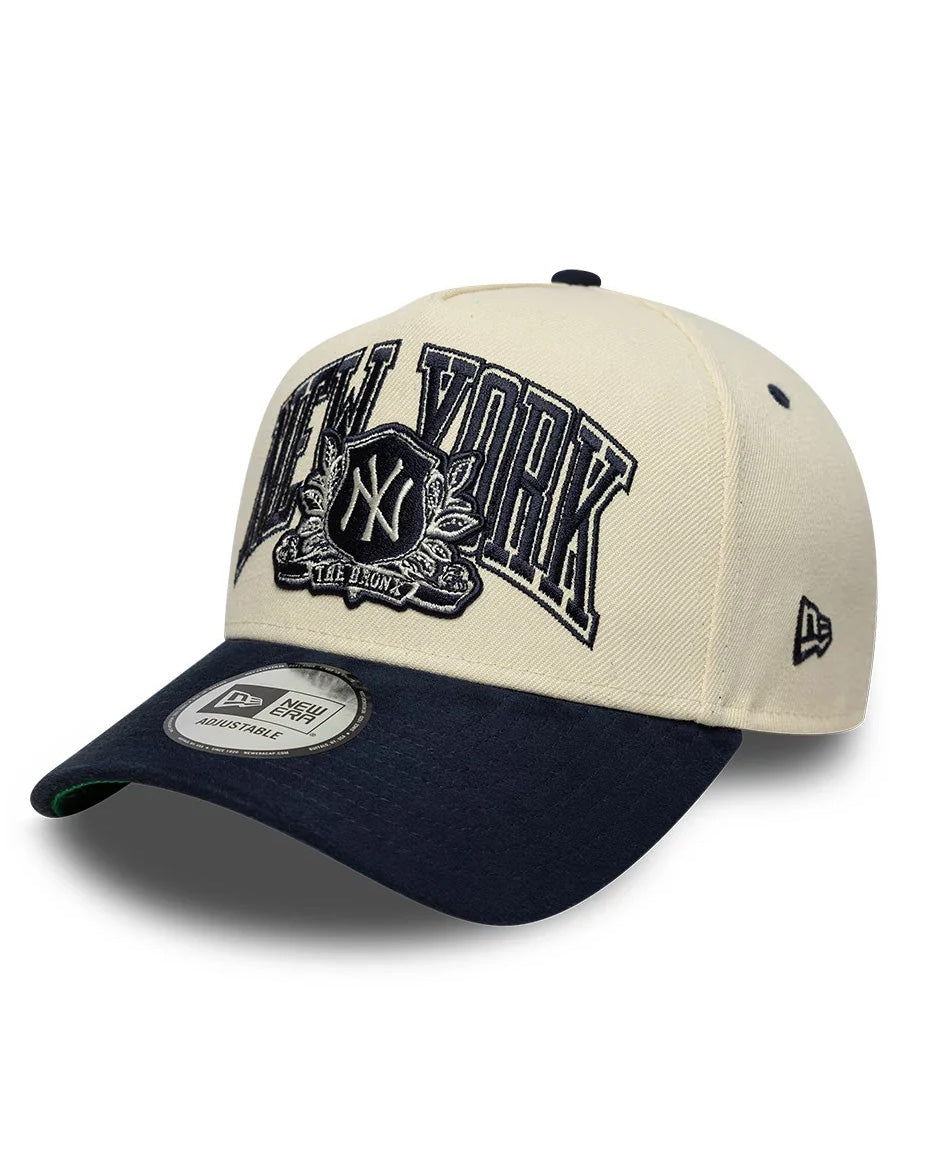New York Yankees Suede Snap Back Cap image