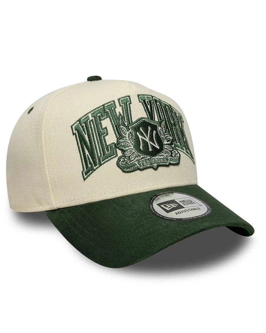 New York Yankees Suede Snap Back Cap image