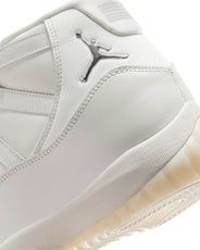 Women´s Air Jordan 11 Retro Pearl thumbnail image