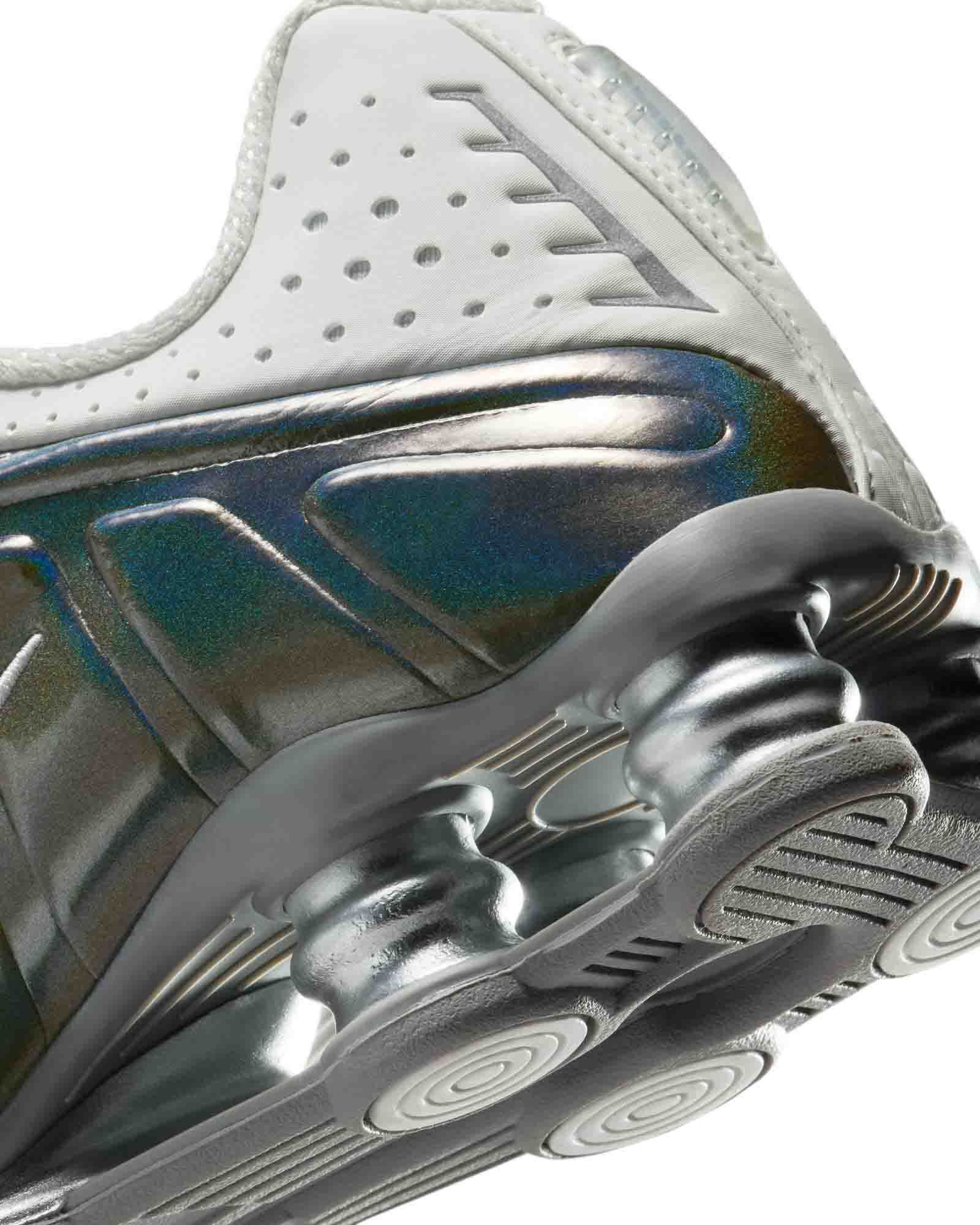 Nike Shox R4 W image