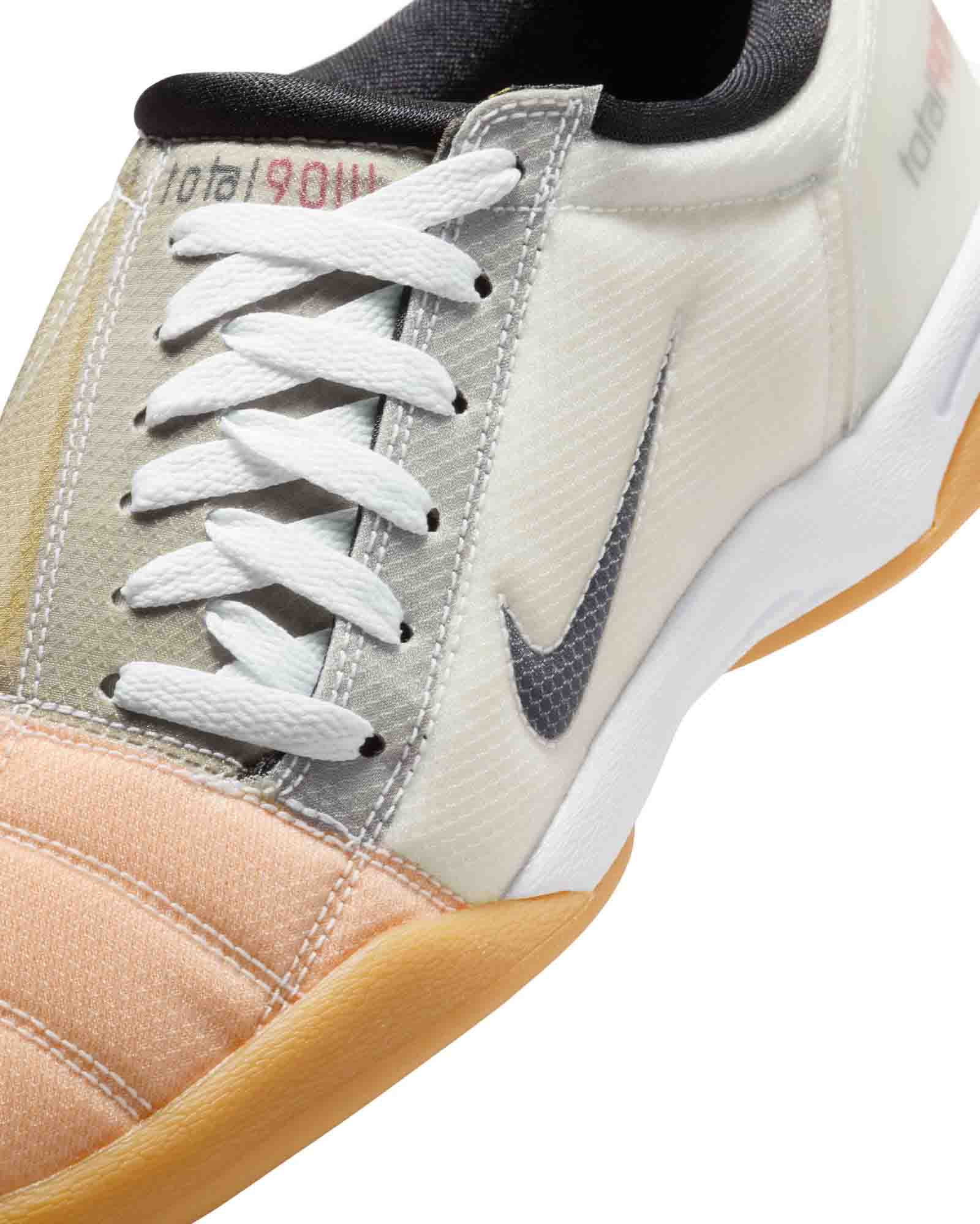 Nike Total 90 image