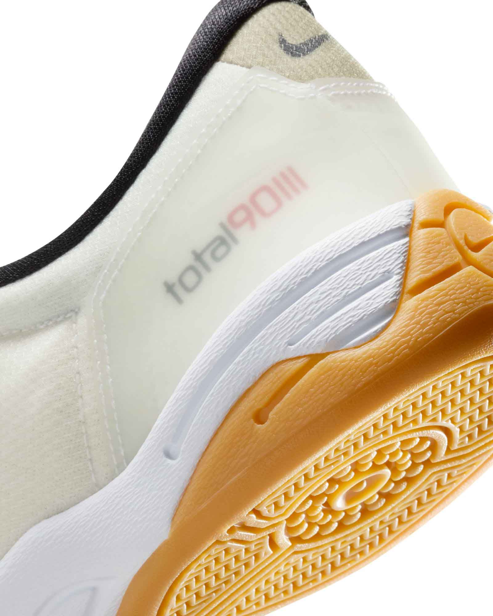 Nike Total 90 image