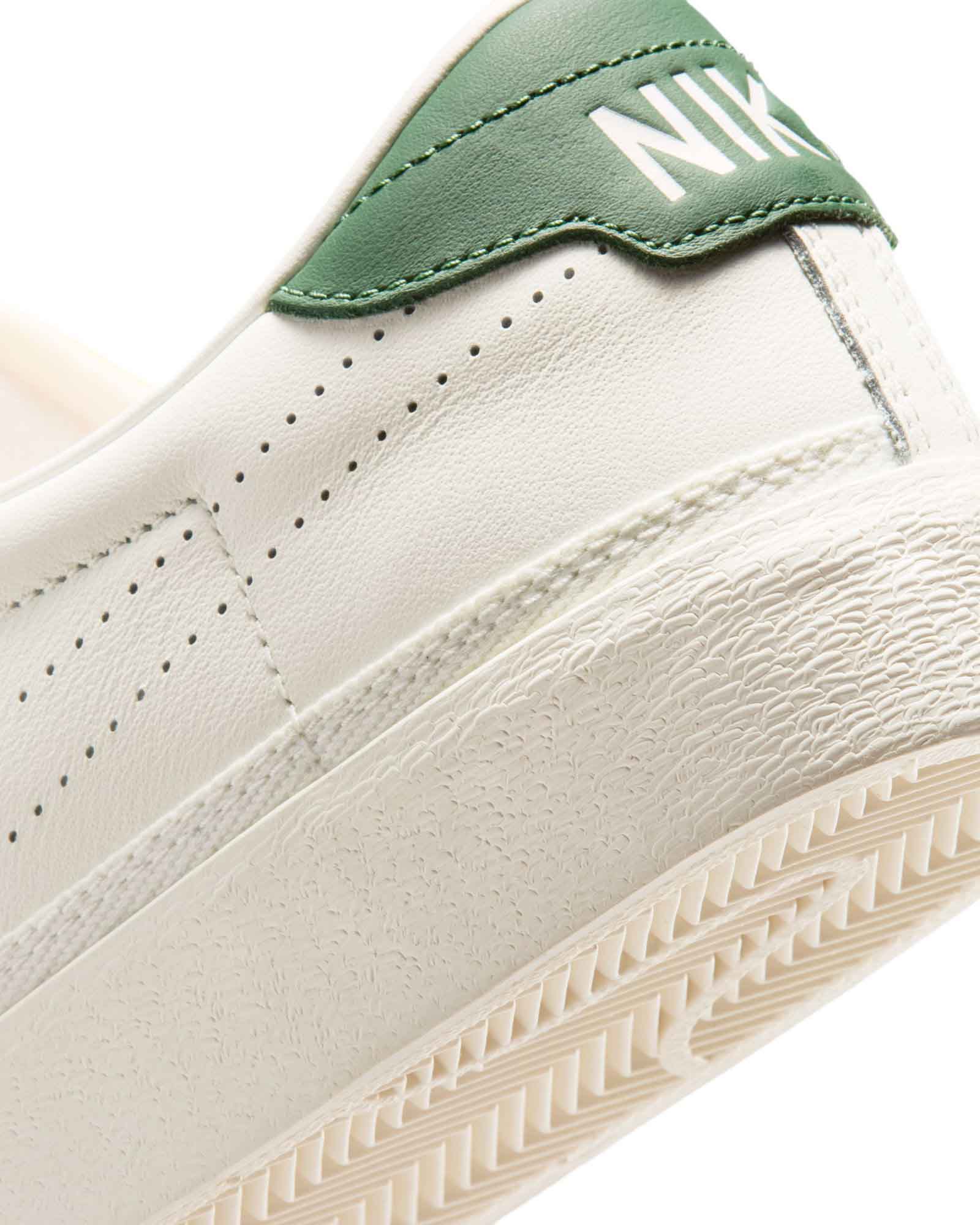 Nike Tennis Classic AC image