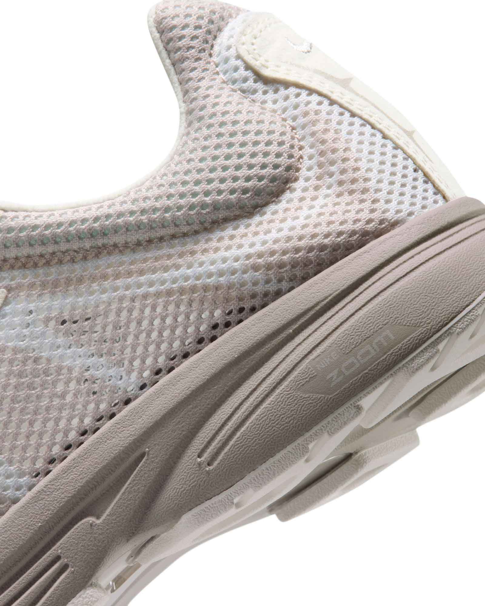 Nike Zoom Streak 3 image