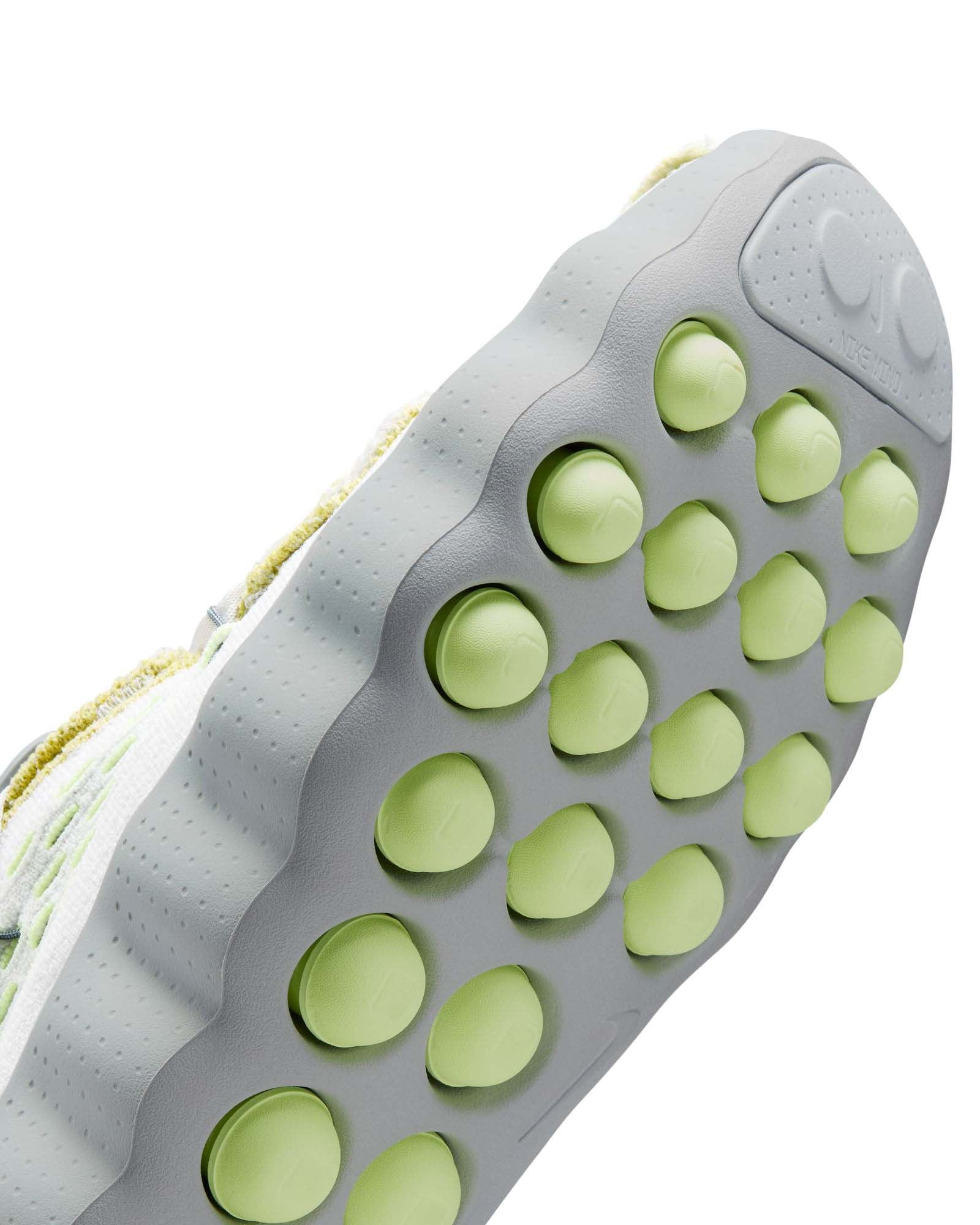 Nike Mind 002 Flyknit QS image