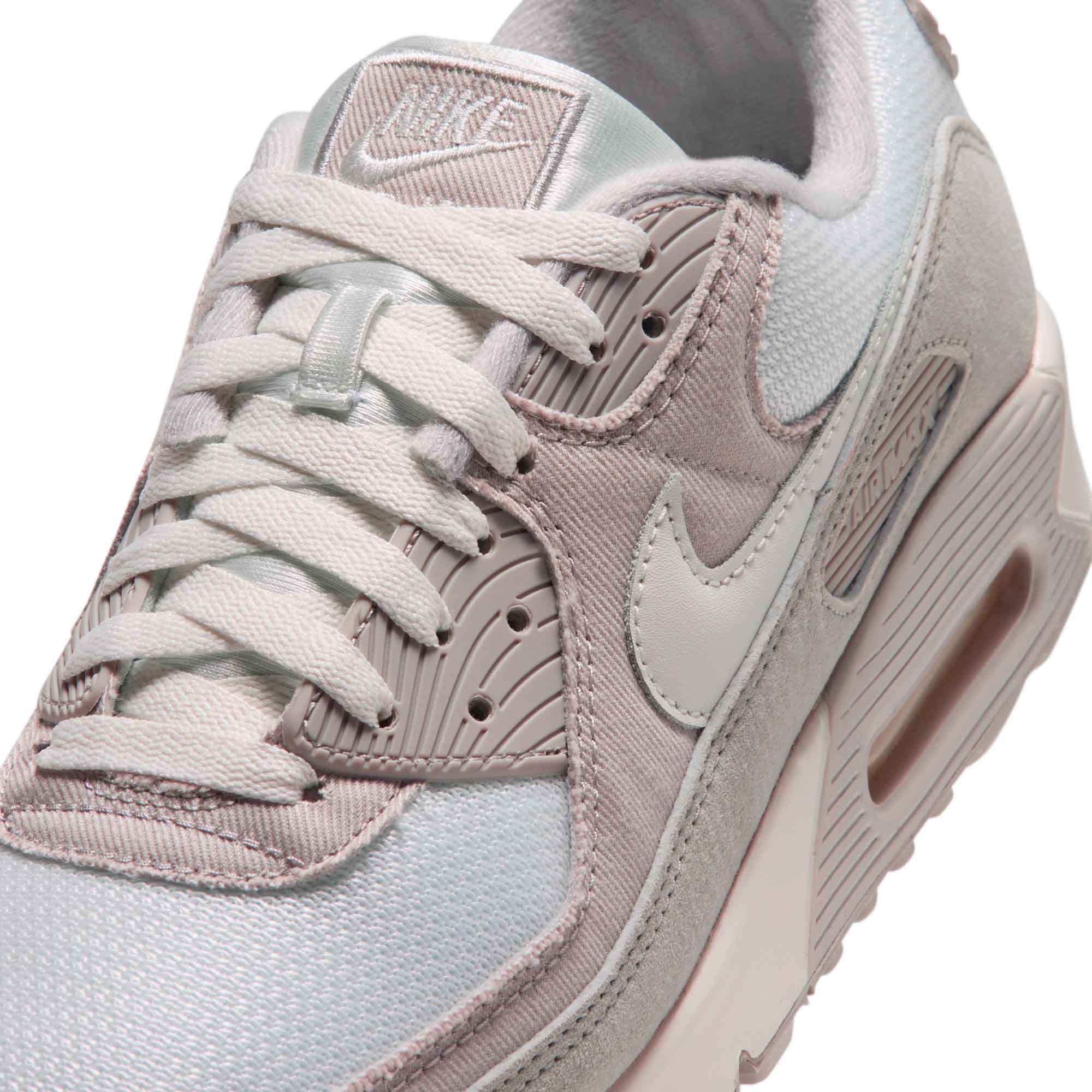 Nike Air Max III image