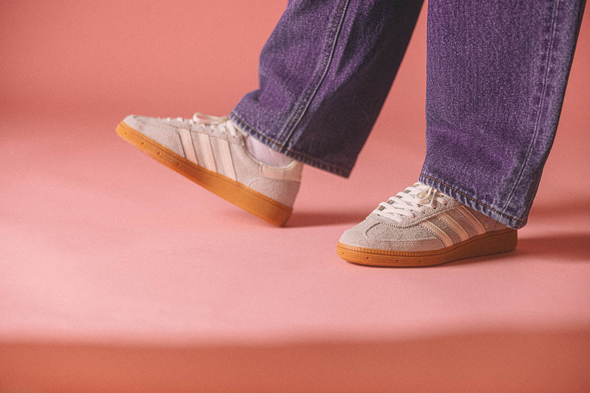 handball spezial "wonder silver" hero image