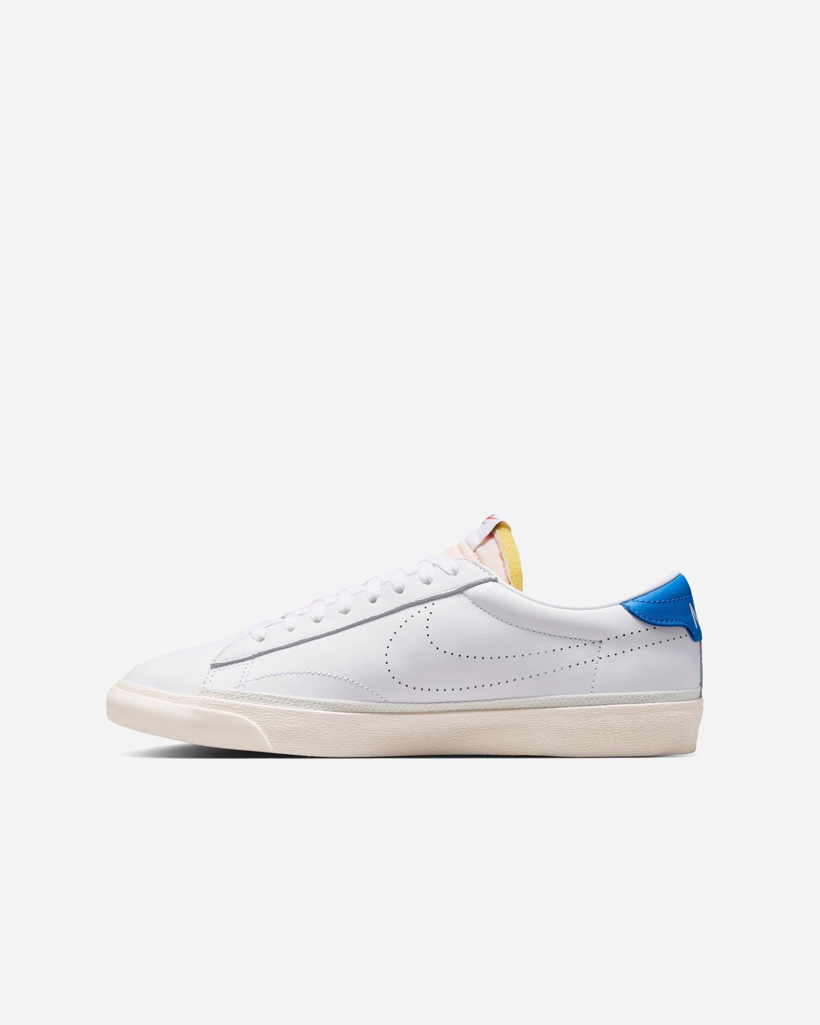 Nike Tennis Classic AC image