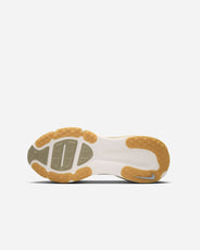 Nike Vomero 18 ESS thumbnail image