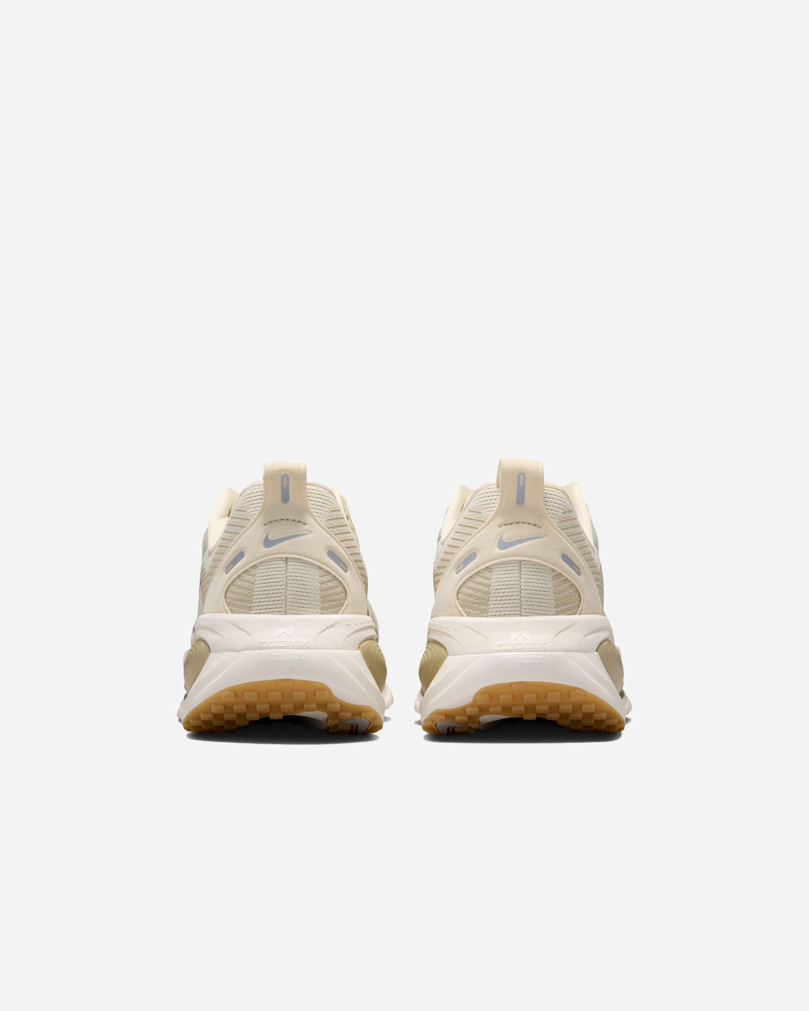Nike Vomero 18 ESS image