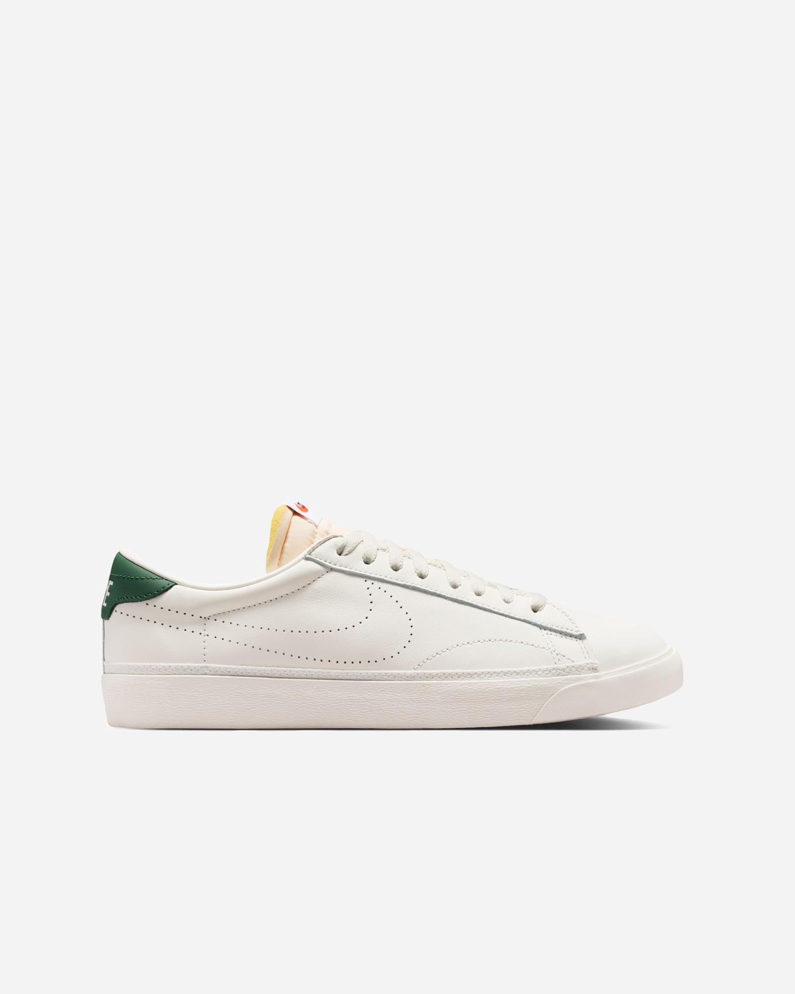Nike Tennis Classic AC image