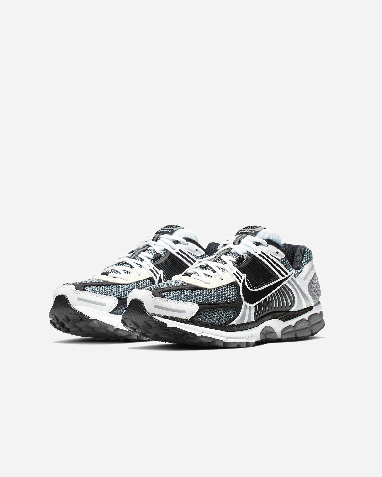 Nike Zoom Vomero 5 SE image