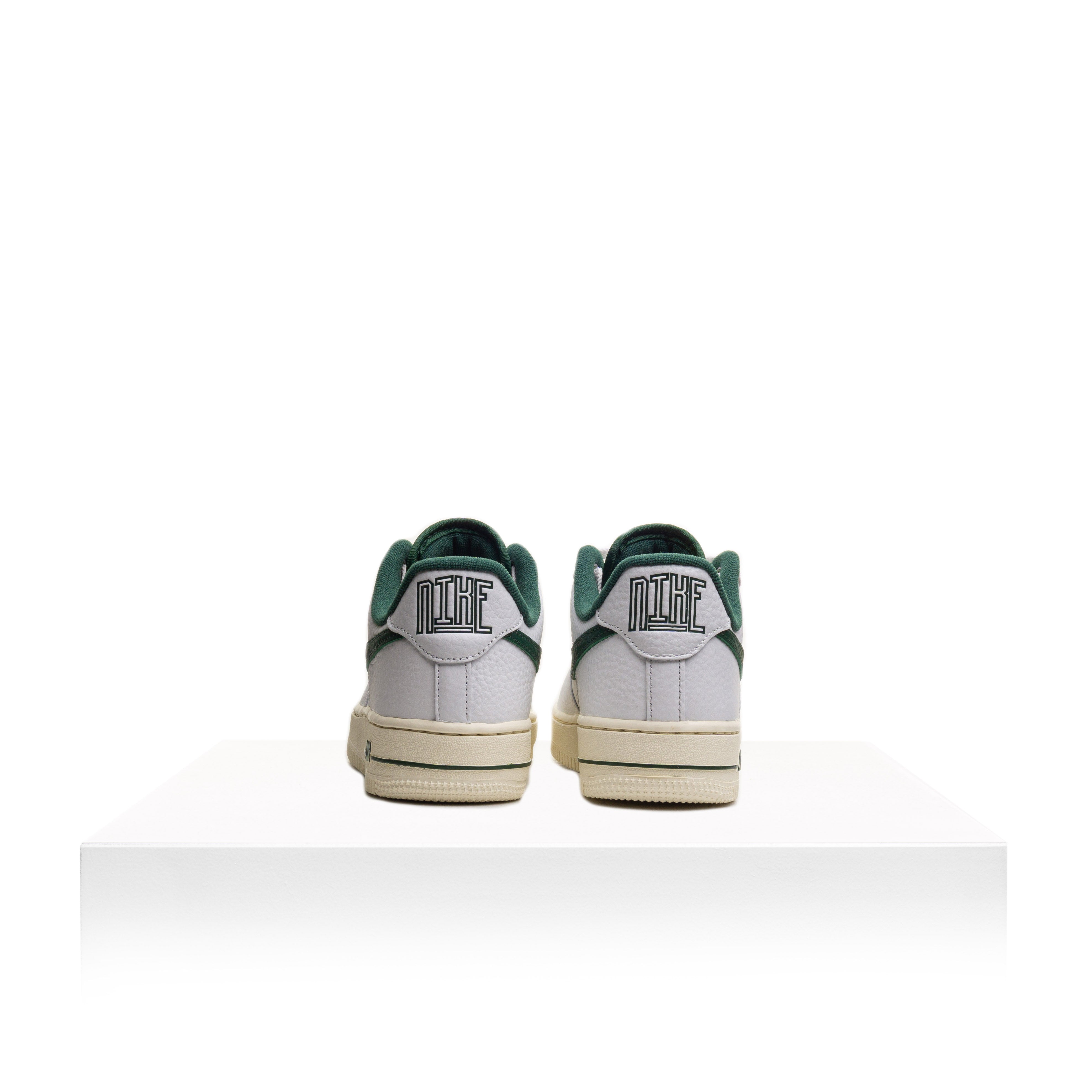 Women´s Nike Air Force 1 ´07 LX image