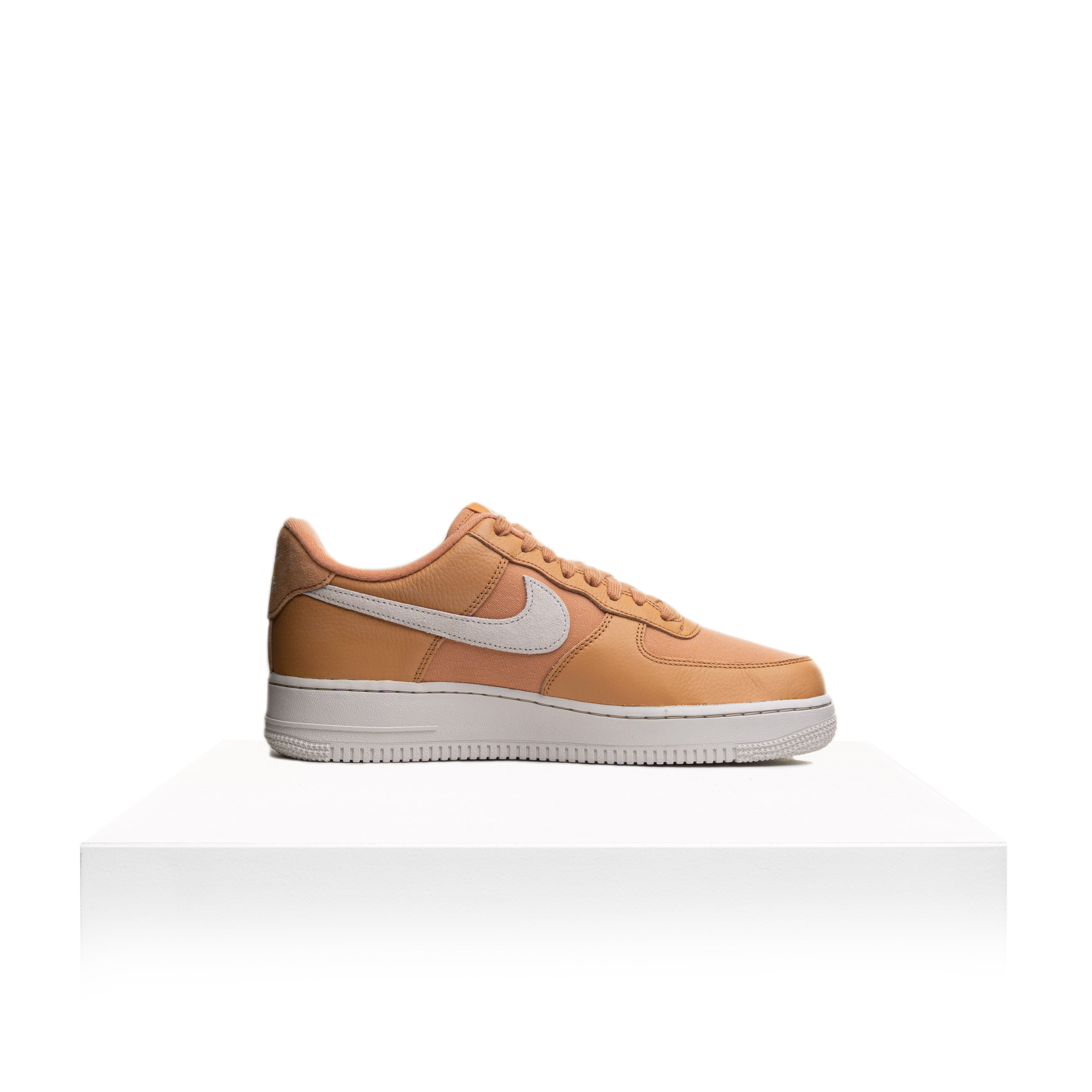 Nike Air Force 1 ´07 LX image