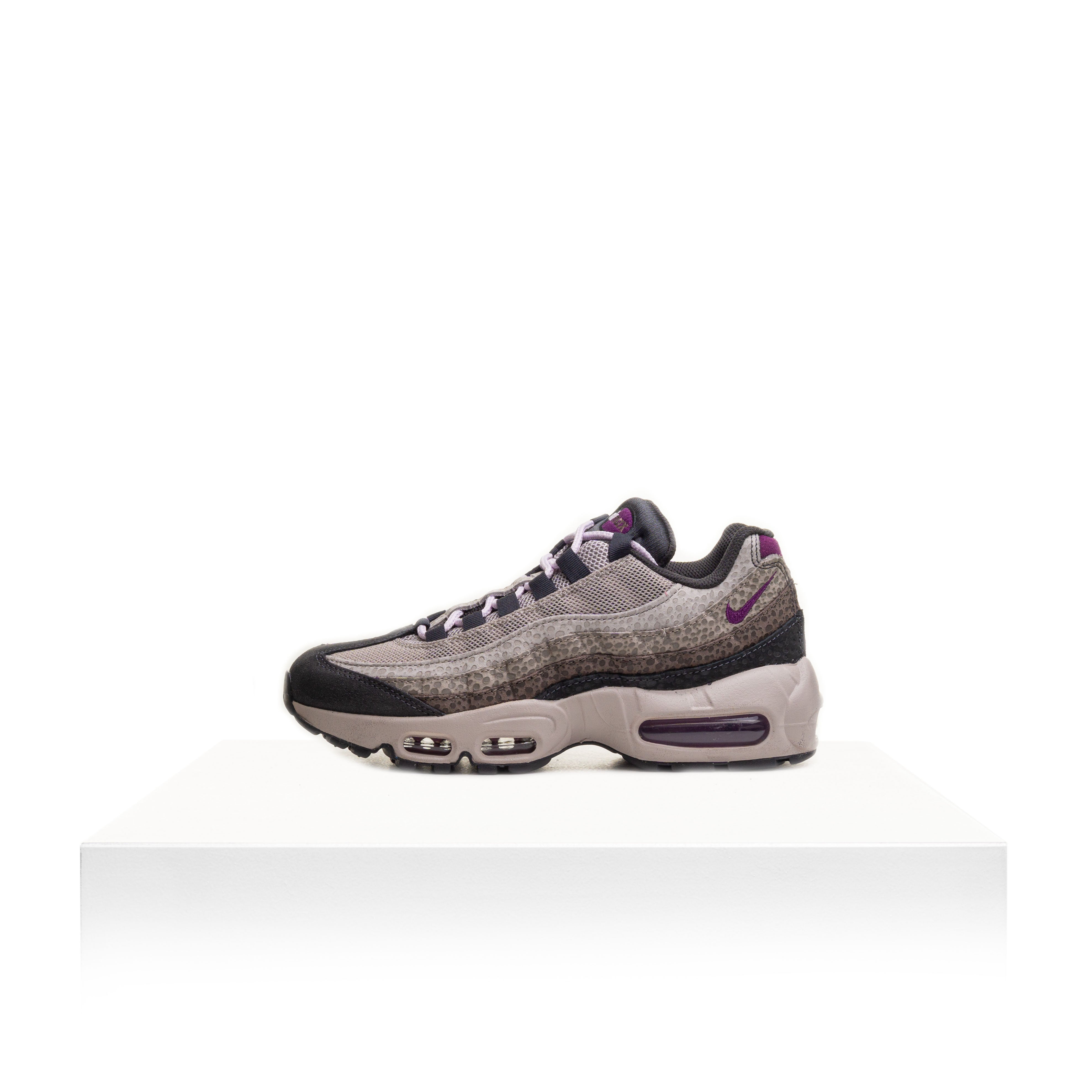 pickax DX2955-001] Womens Air Max 95 'Viotech Anthracite' | eBay