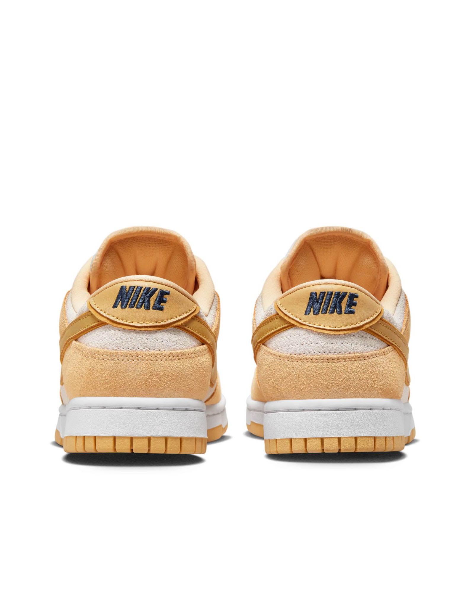 Women´s Nike Dunk Low LX &quot;Gold Suede&quot; image