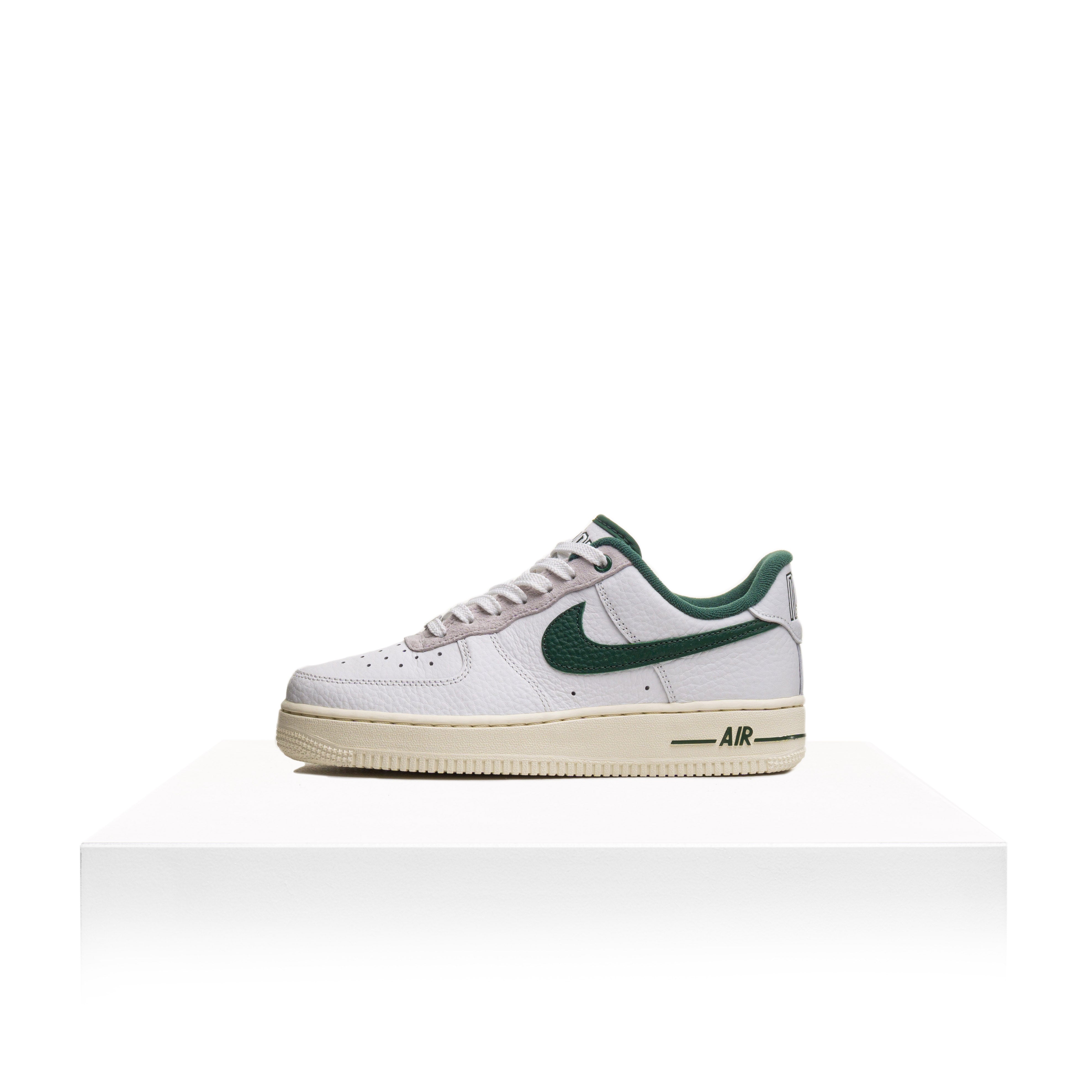 Women´s Nike Air Force 1 ´07 LX image