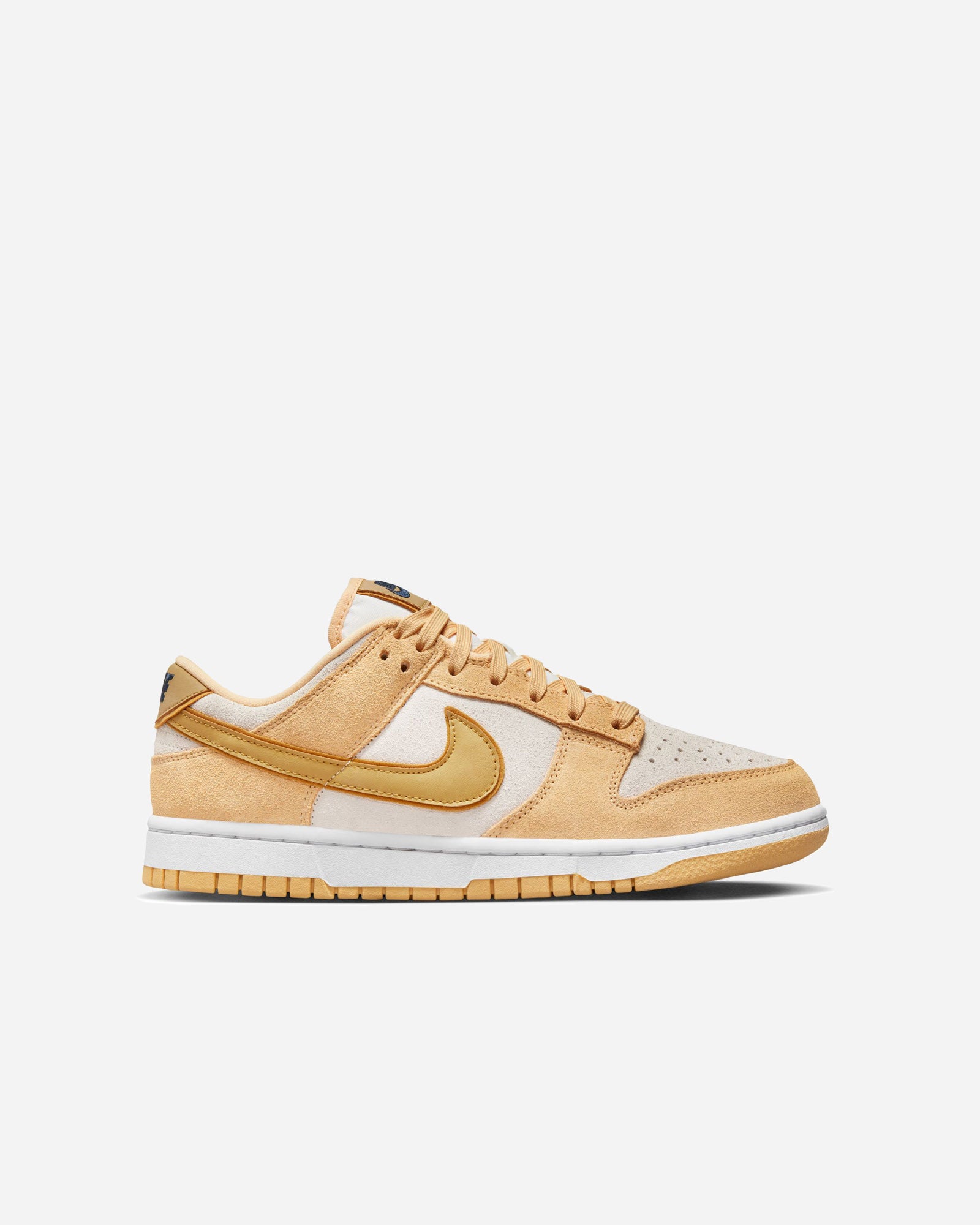 Women´s Nike Dunk Low LX &quot;Gold Suede&quot; image